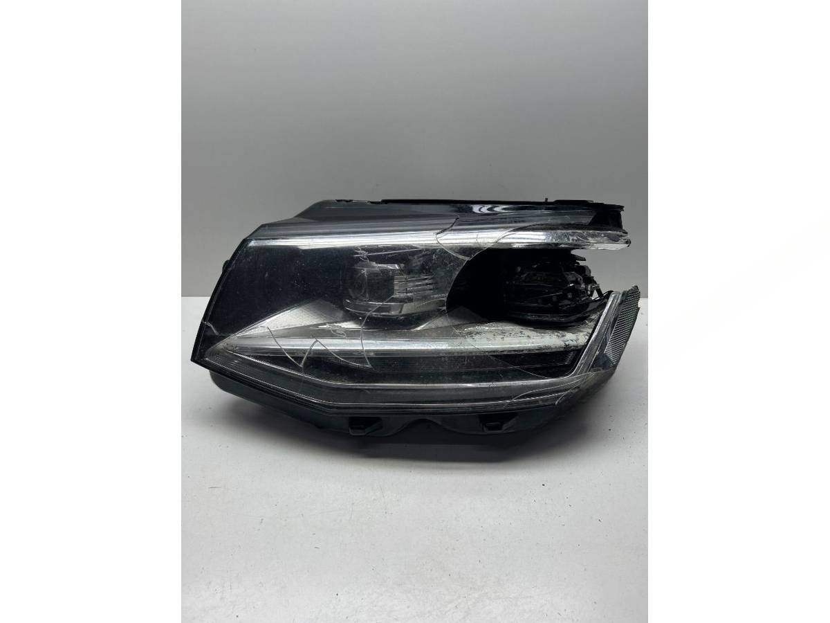 Фара левая Volkswagen Multivan T6, 2018 г., OEM 7E1941773, арт. 31238