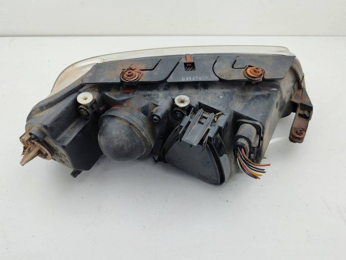 Фара левая Volkswagen Passat B5, 2001 г., OEM 3411109L, арт. 55289399, фото 2