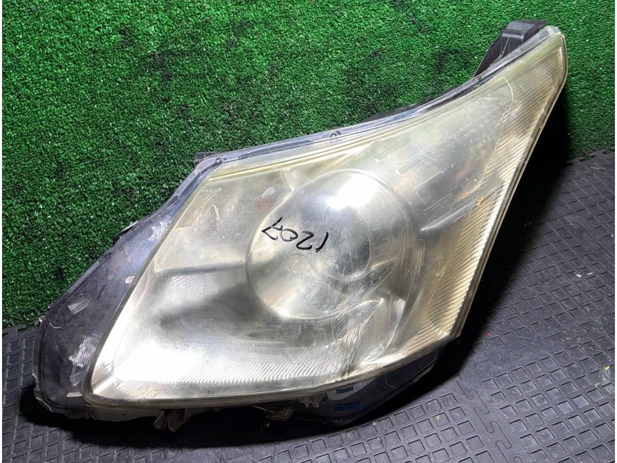 Фара левая Toyota Avensis, 2008 г., OEM 8116605310, арт. 58697, фото 2