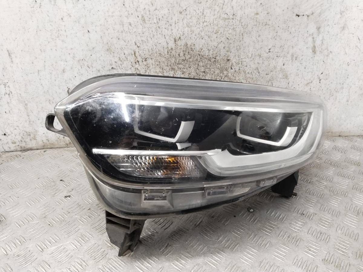 Фара левая Renault Kadjar, 2017 г., арт. 77551_2000001350224