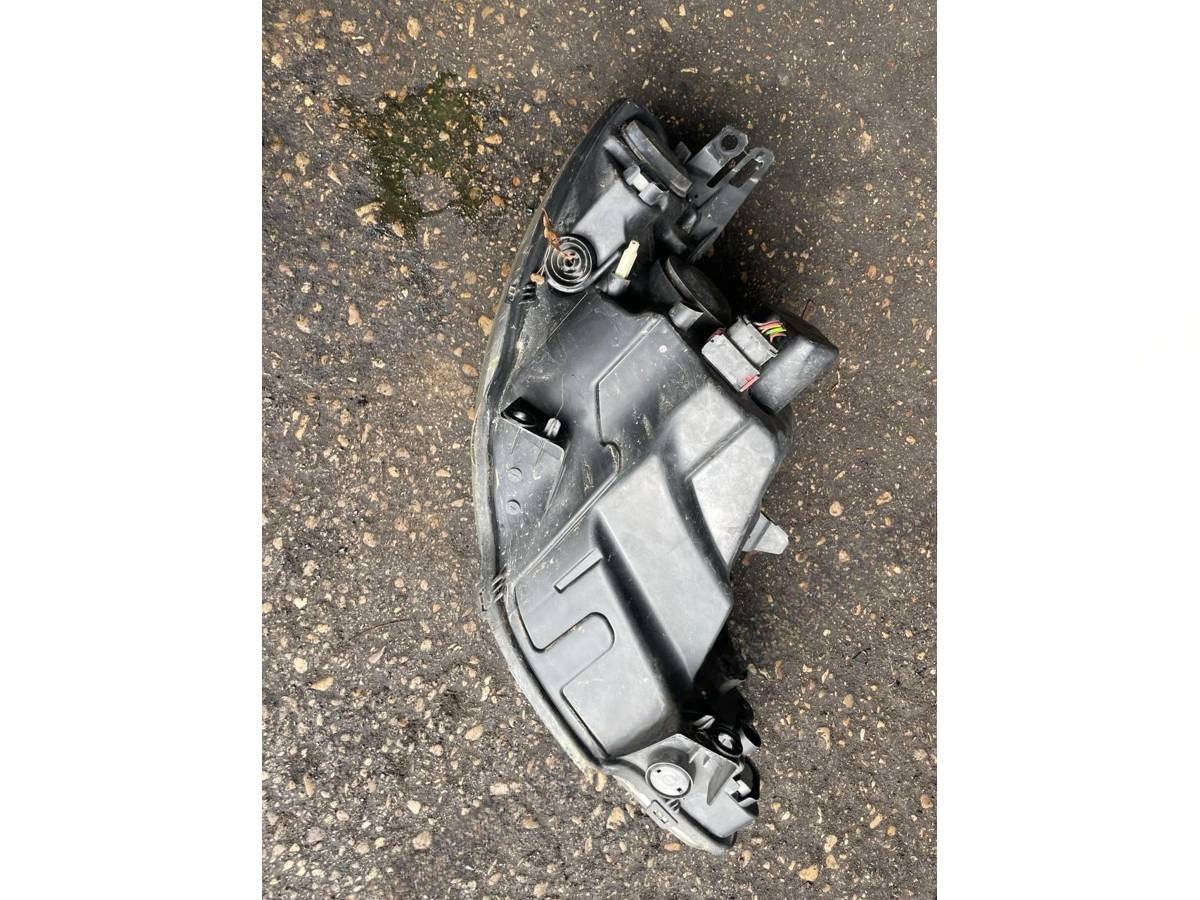 Фара левая Peugeot 1007, 2006 г., арт. 79371