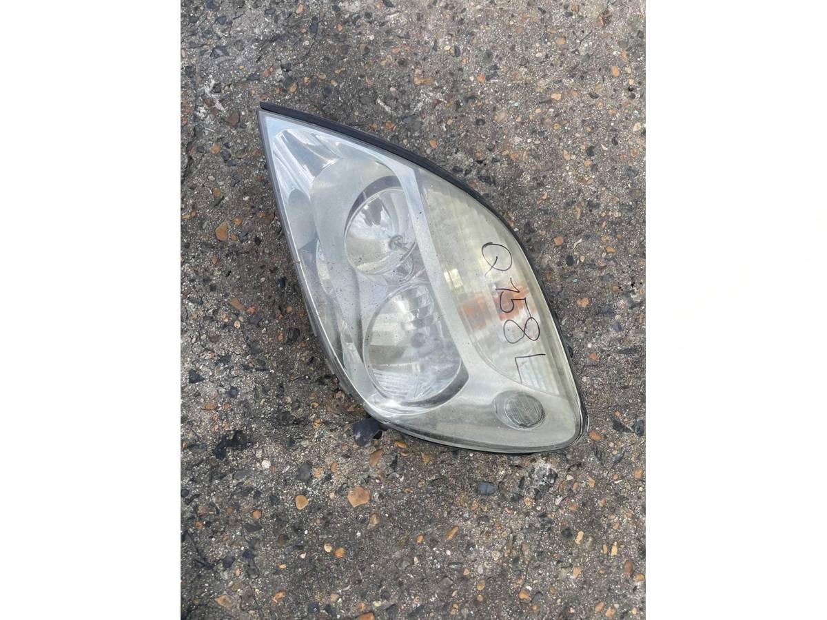 Фара левая Renault Scenic, 2001 г., арт. 80090