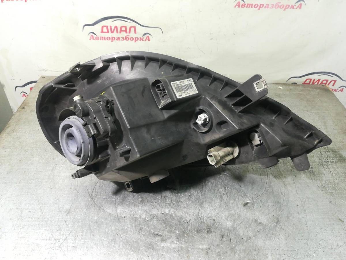 Фара левая Renault Trafic, 2011 г., OEM 8200701354, арт. 9772, фото 2