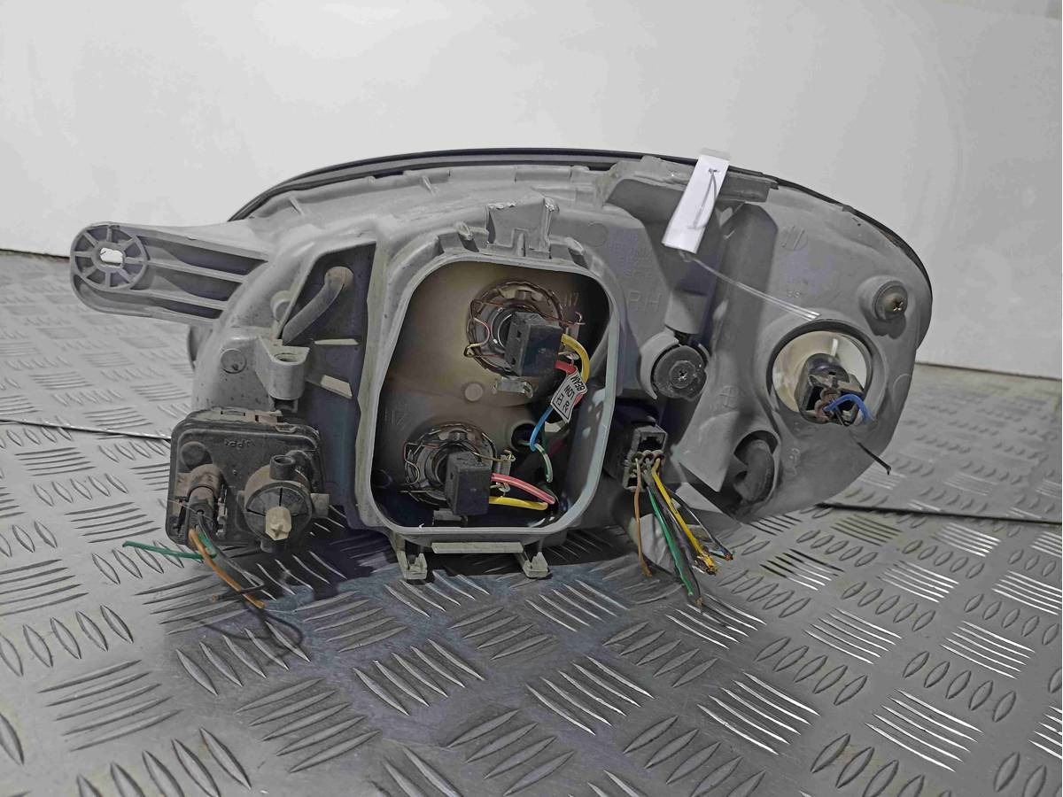 Новое Hyundai Sonata, 2001 г., OEM 921010238000, арт. 005903, фото 5
