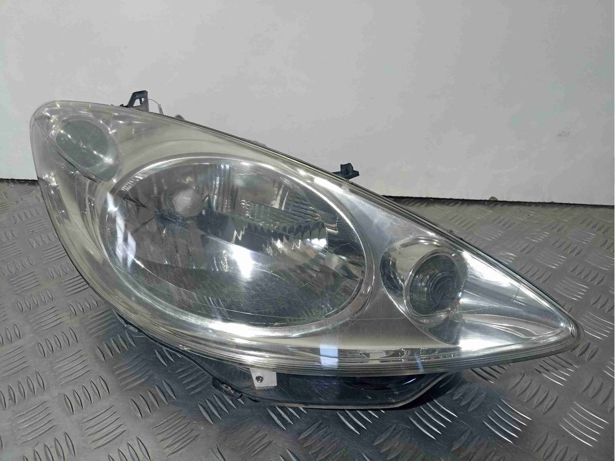 Новое Peugeot 1007, 2005 г., OEM 89008981, арт. 007332