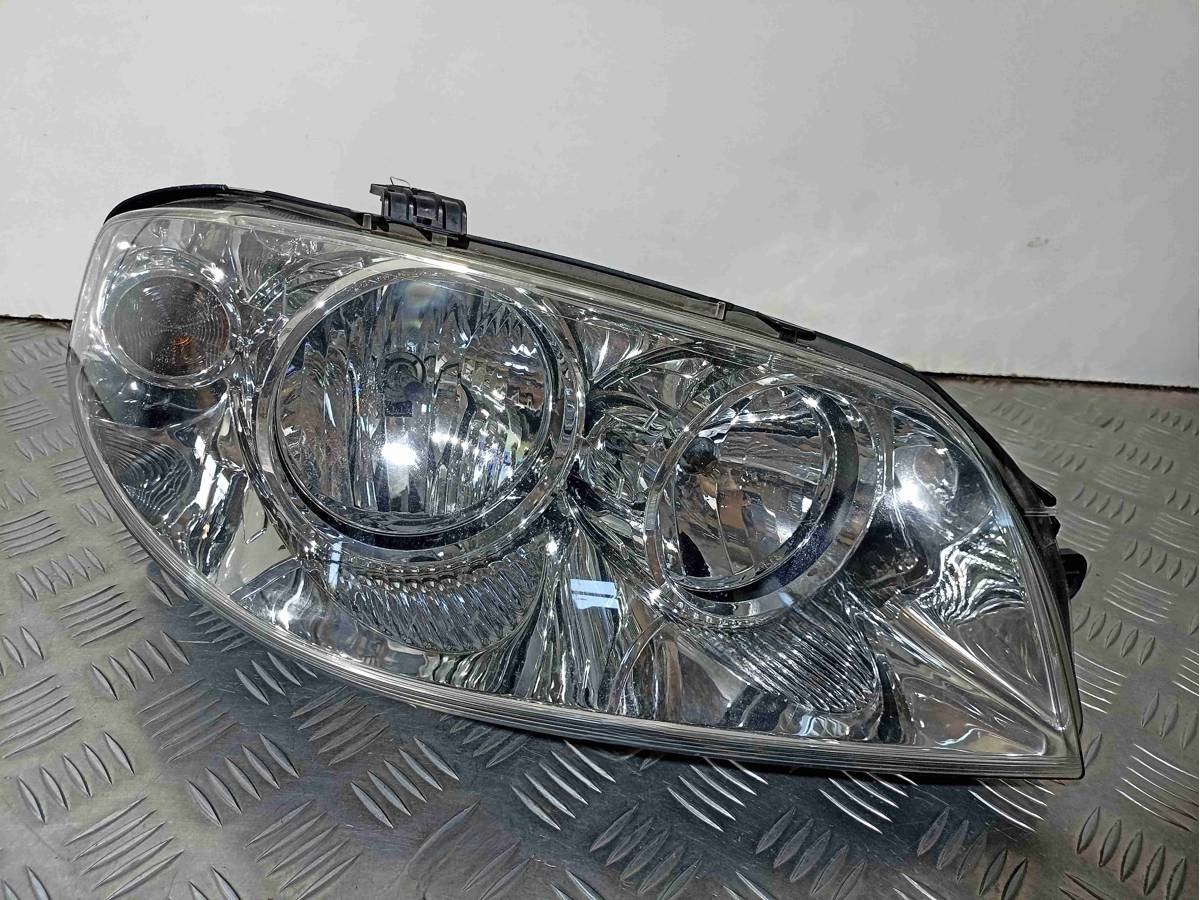 Новое Fiat Punto, 2006 г., OEM 89101063DX, арт. 007454