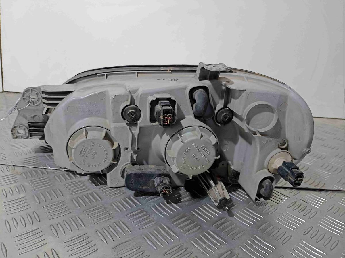 Новое Kia Carnival, 2004 г., арт. 008063, фото 5