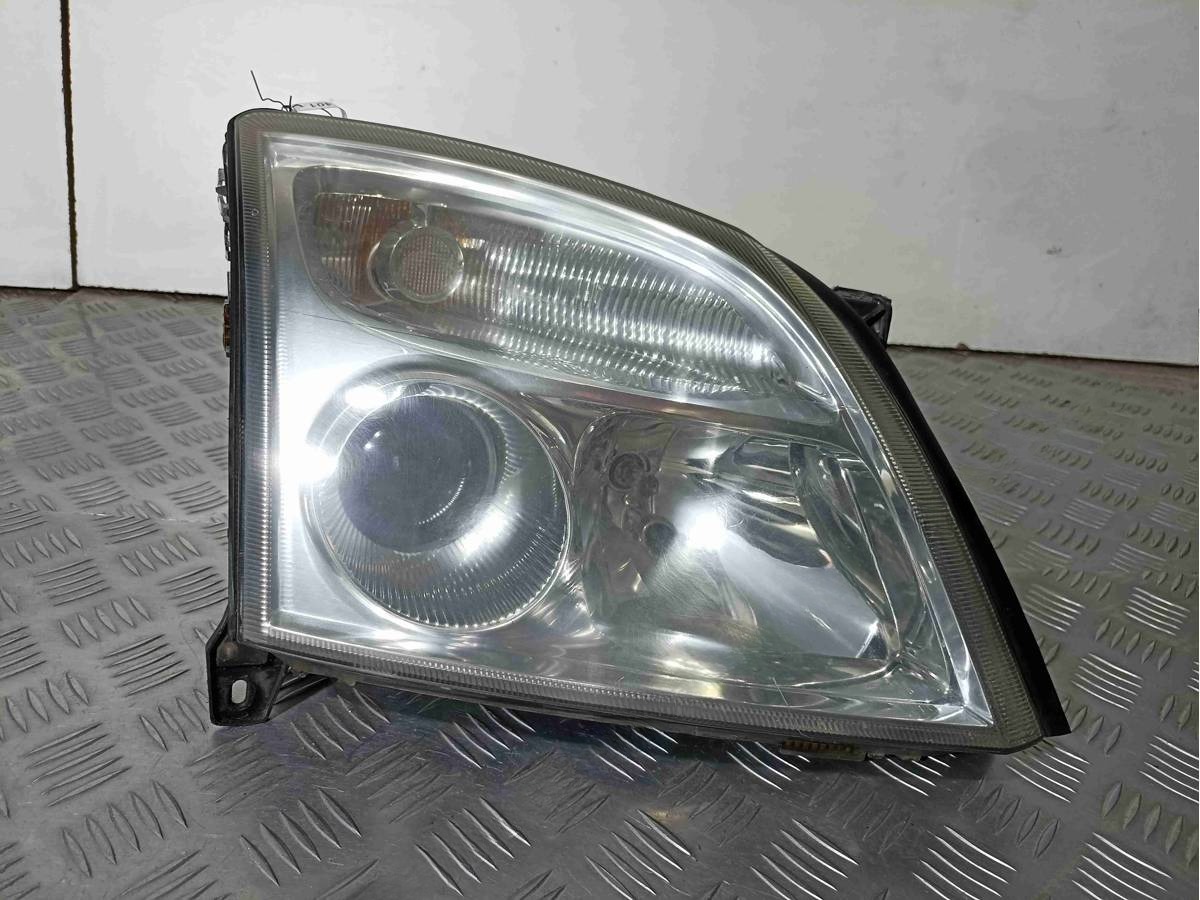 Новое Opel Vectra, 2004 г., OEM 15578800, арт. 014401