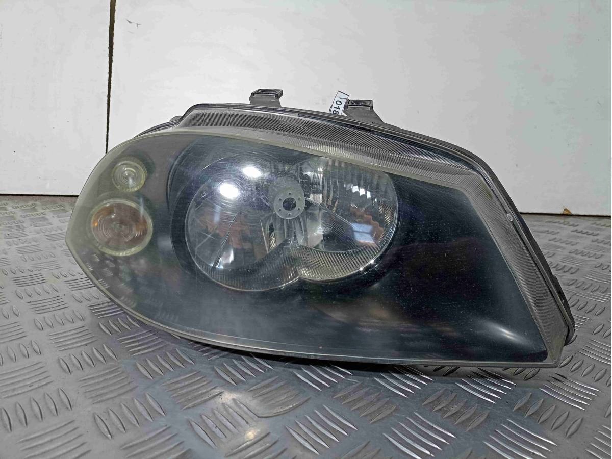 Новое Seat Ibiza, 2004 г., OEM 6L1941022A, арт. 018946-1