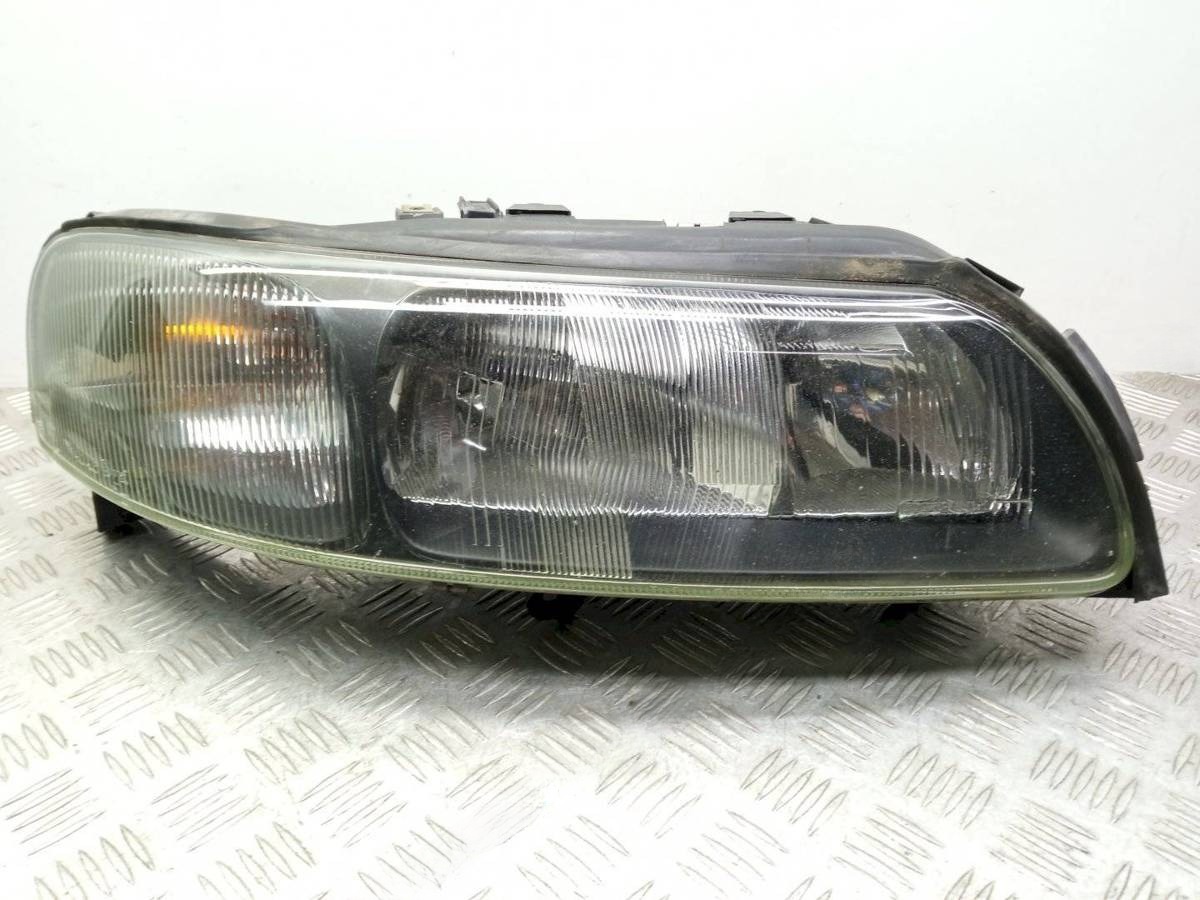 Новое Volvo XC70, 2003 г., OEM 89007898, арт. 1046576