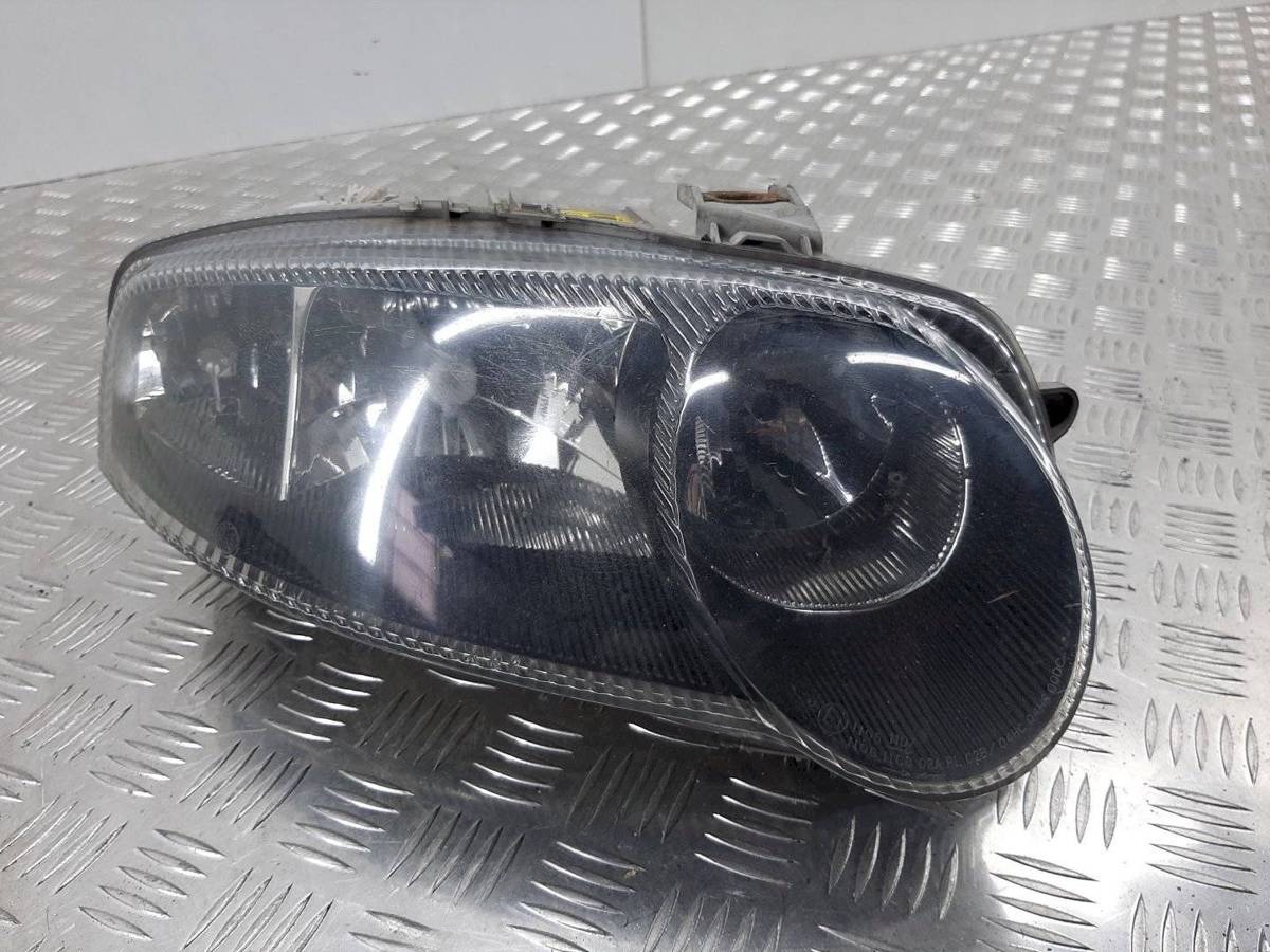 Новое Alfa Romeo 147, 2004 г., OEM 301186212, арт. 1049353