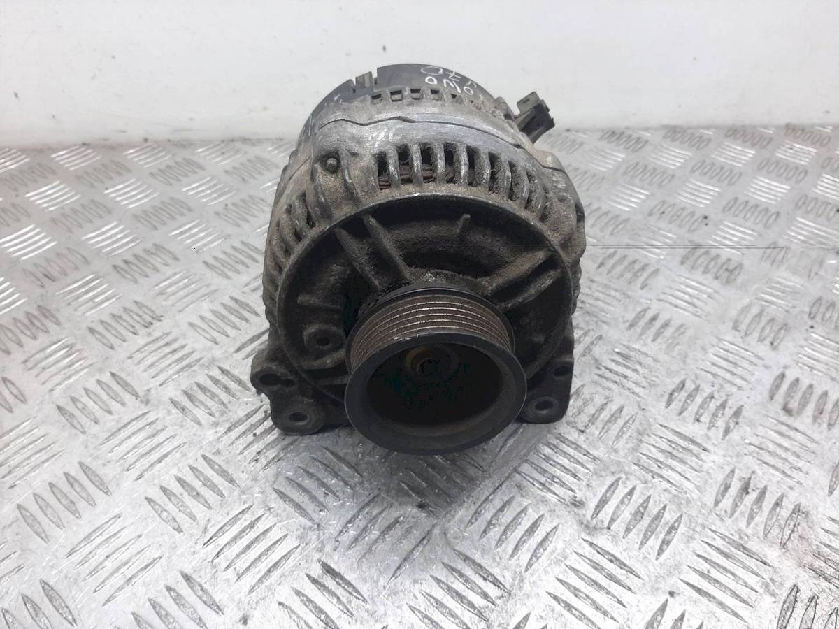 Новое Volvo V40, 1999 г., арт. 1080539