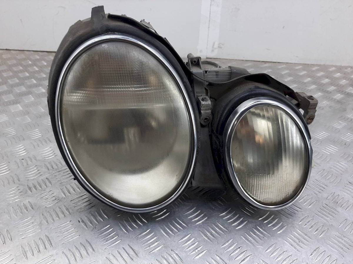 Новое Mercedes CLK W208, 2002 г., арт. 1095784