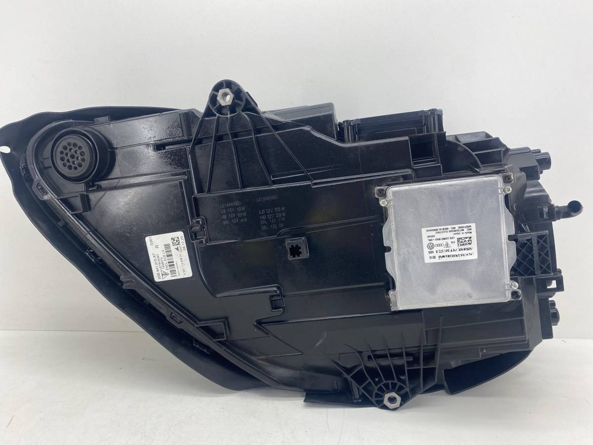 Новое Porsche Macan, 2020 г., OEM 95B941010AT, арт. 12010, фото 11