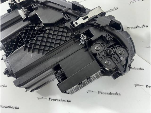 Новое BMW X7 G07, 2024 г., OEM 5A8D308, арт. 2892, фото 27