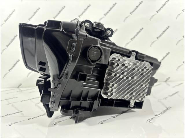 Новое BMW X7 G07, 2024 г., OEM 5A8D308, арт. 2892, фото 9