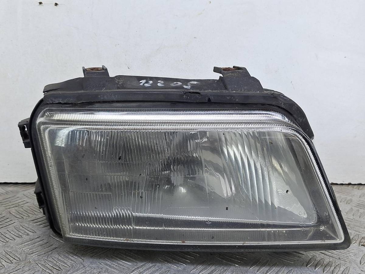 Новое Audi A4, 1997 г., OEM 8D0941030B, арт. 37078