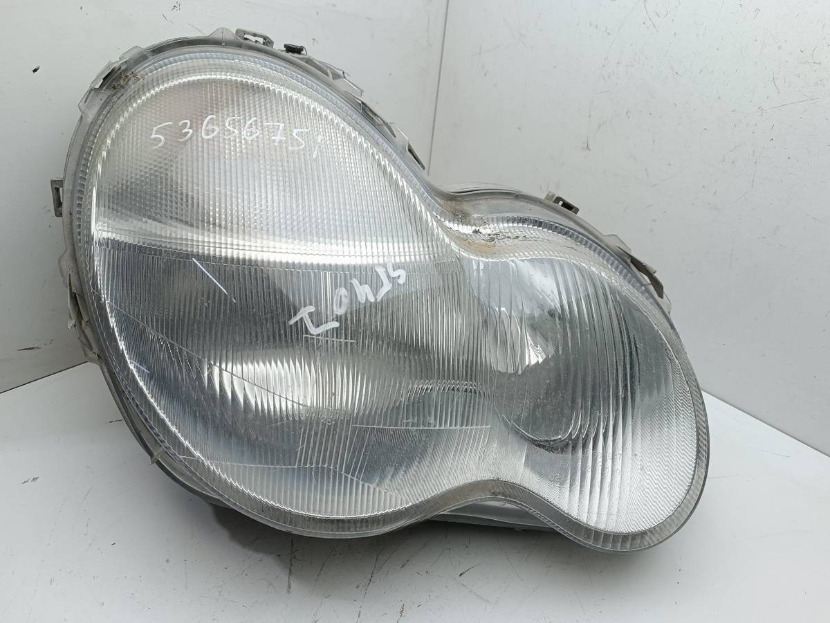 Новое Mercedes C W203, 2002 г., OEM 2038201261, арт. 53656751