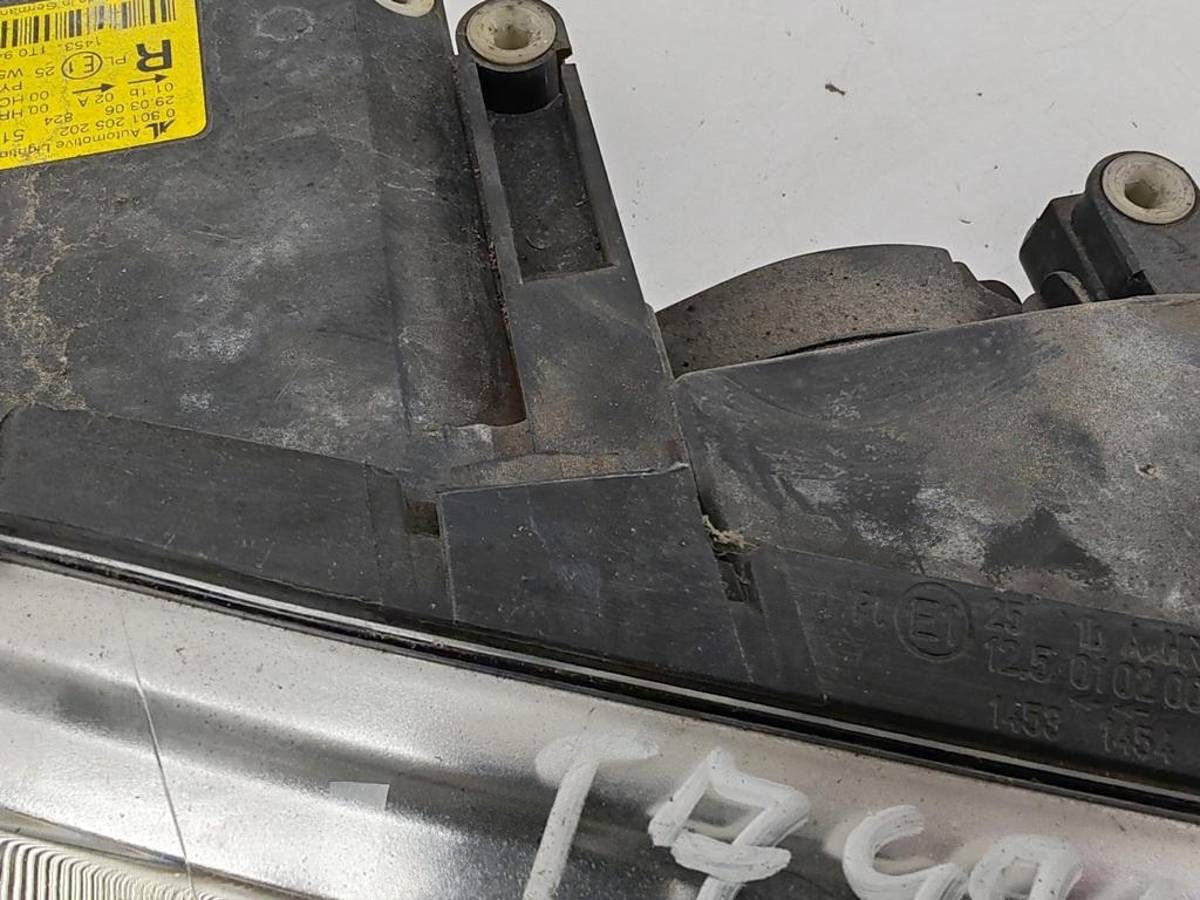 Новое Volkswagen Touran, 2004 г., OEM 1T0941006F, арт. 54940404, фото 3
