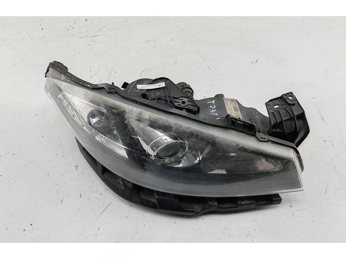 Новое Renault Laguna, 2001 г., OEM 8200555906, арт. 55137754