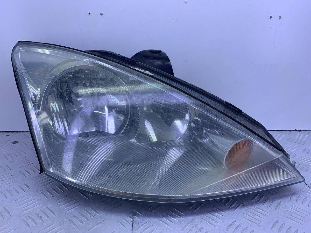 Новое Ford Focus, 2000 г., OEM 2M5113W029BD, арт. 62332