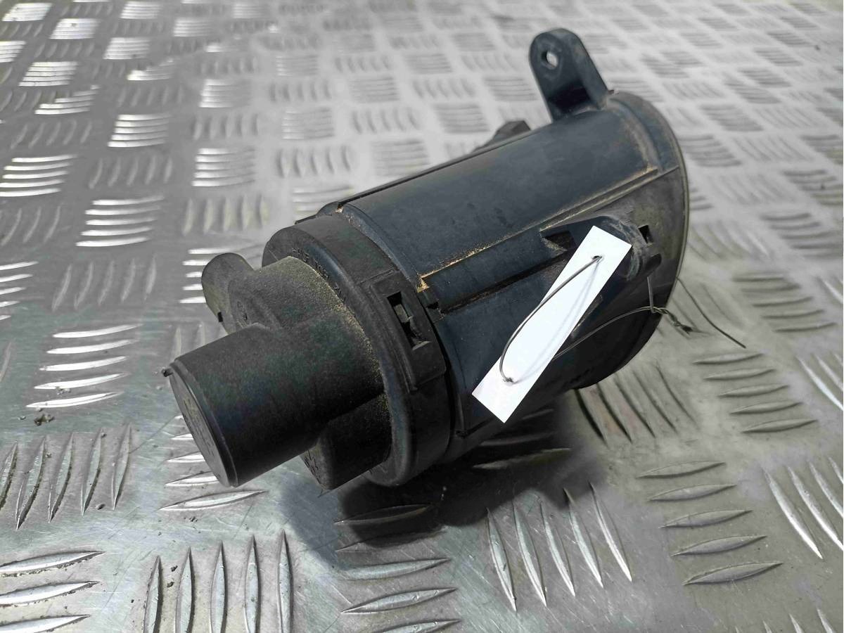 Новое Volkswagen Passat, 2002 г., OEM 3b7941700a, арт. 022536, фото 3