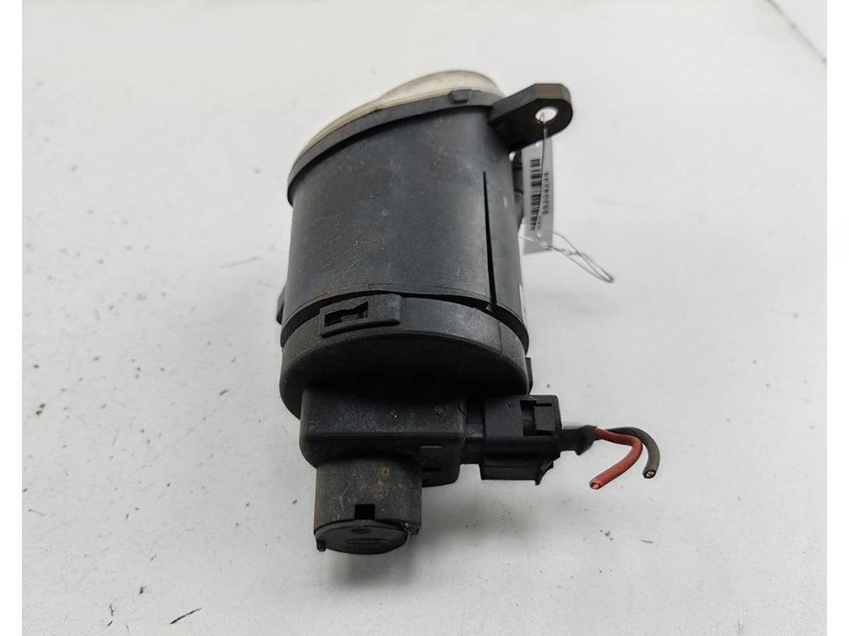 Новое Volkswagen Passat B5, 2001 г., OEM 3B7941700A, арт. 55204294, фото 2
