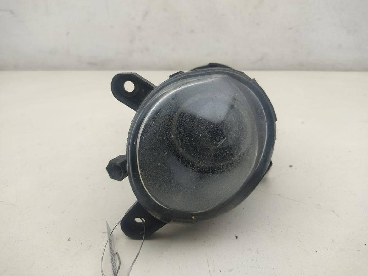 Новое Volkswagen Passat B5, 2002 г., OEM 3B7941700A, арт. 55316546