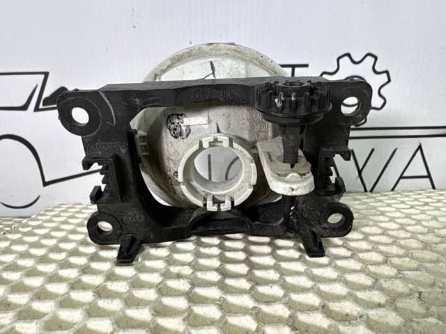 Новое Jaguar XE, 2010 г., OEM EM3D002752, арт. 989, фото 4