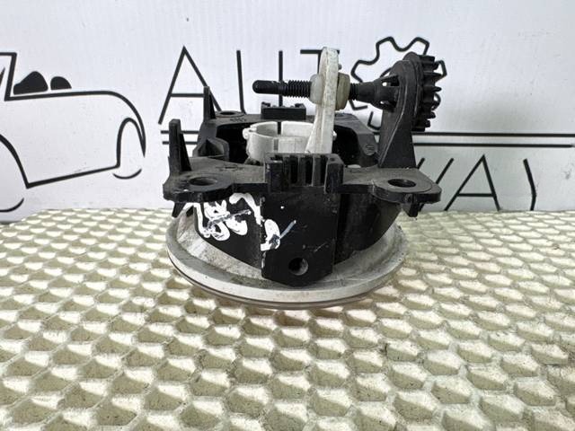 Новое Jaguar XE, 2010 г., OEM EM3D002752, арт. 989, фото 6