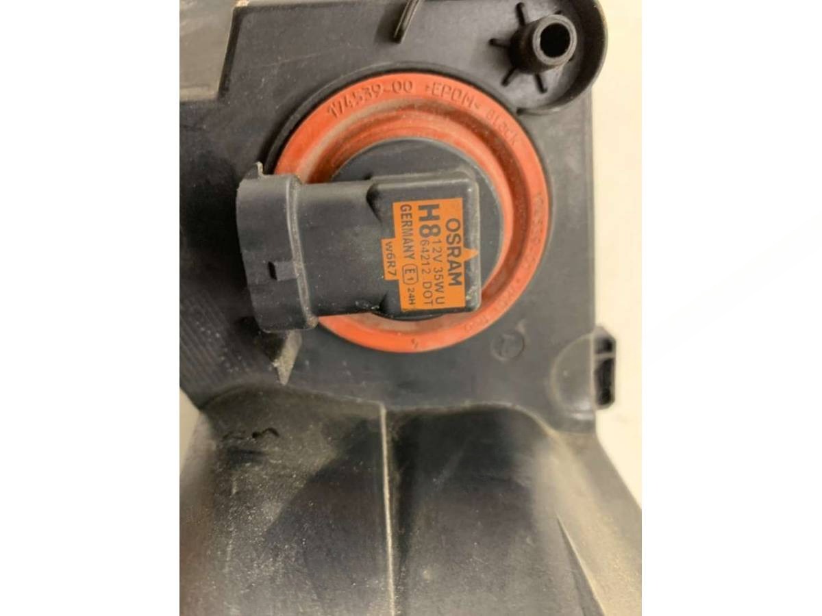 Новое Volkswagen Polo, 2009 г., OEM 6C0941662, арт. B2783, фото 7