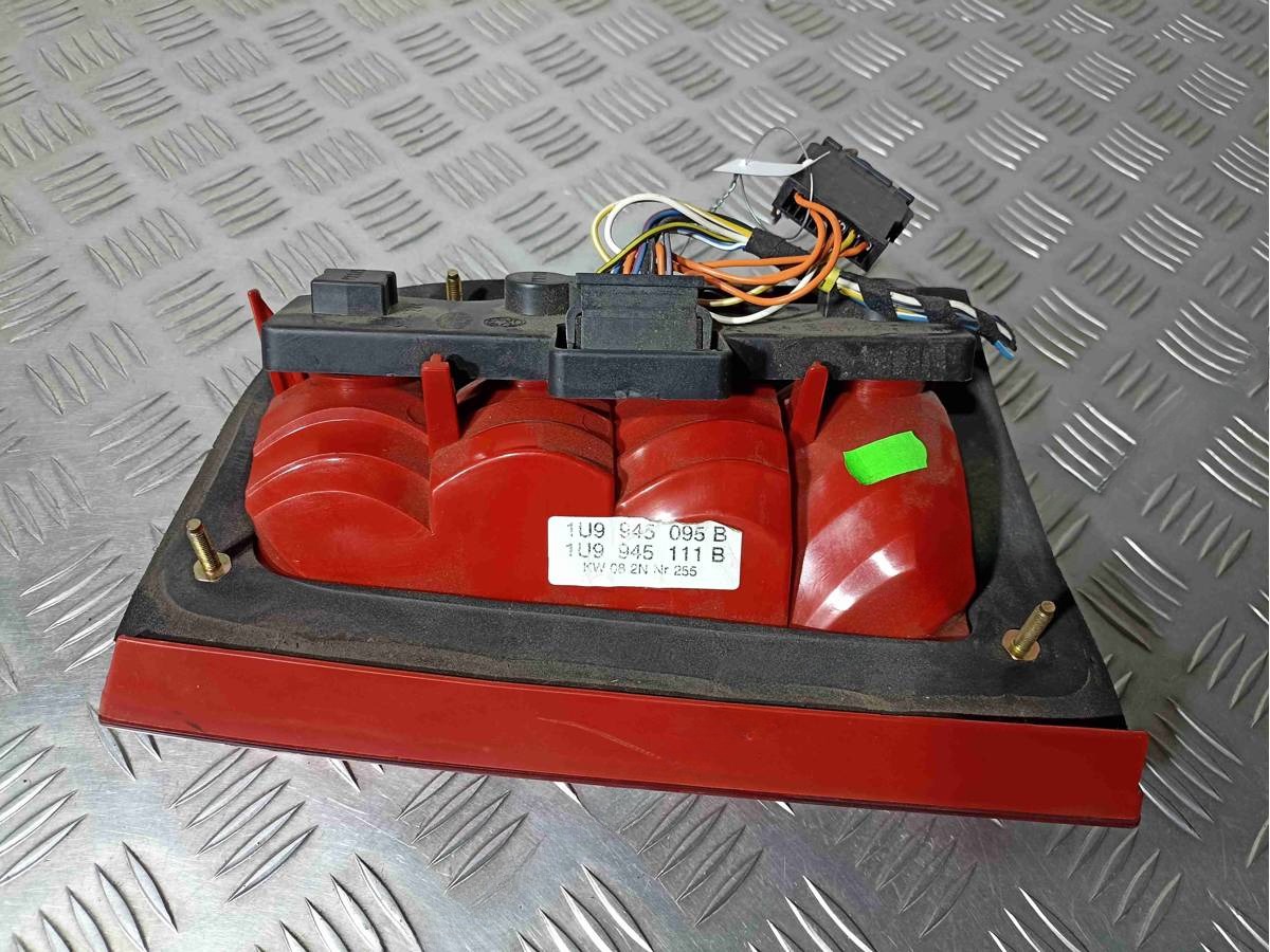 Новое Skoda Octavia, 2003 г., OEM 1U9945095B, арт. 017393, фото 2