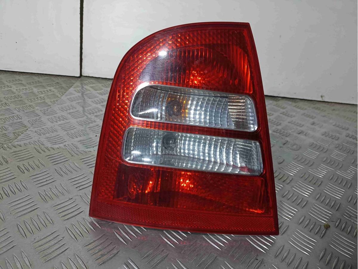 Новое Skoda Octavia, 2002 г., OEM 1U6945095, арт. 018511