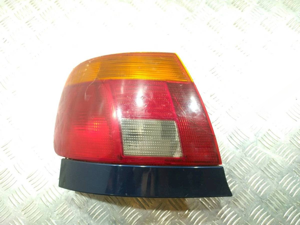 Новое Audi A4, 1999 г., OEM 8D0945095A, арт. 1014095