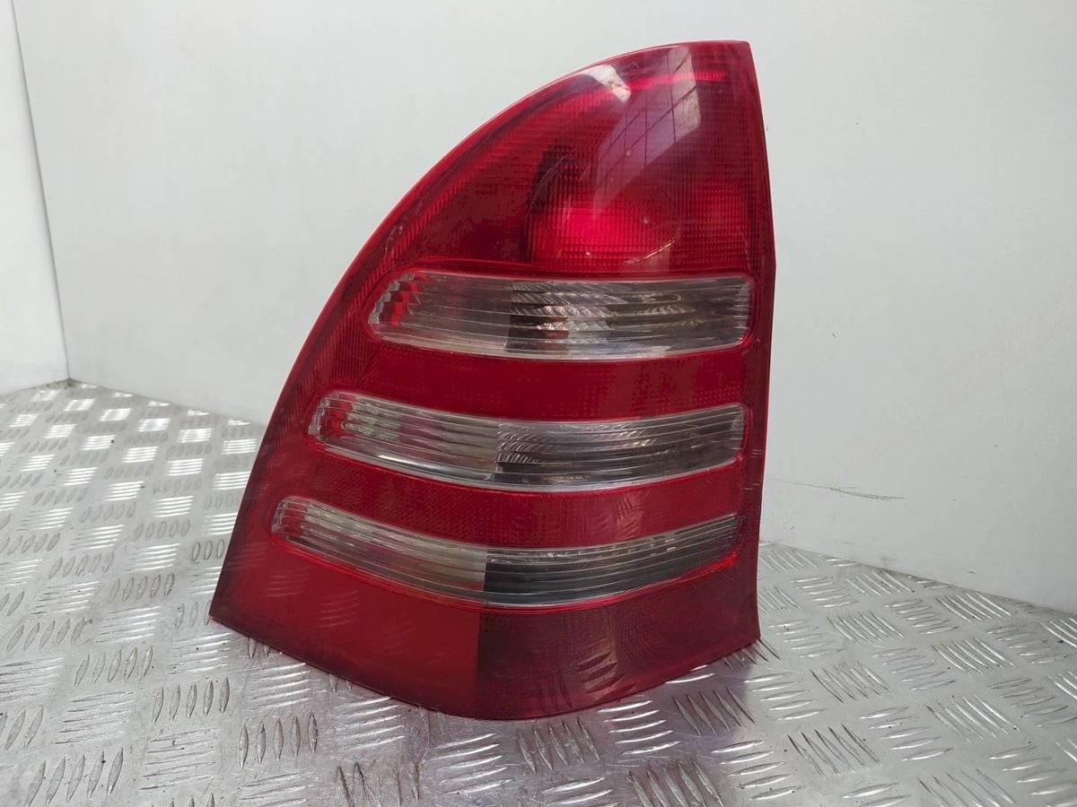 Новое Mercedes C W203, 2002 г., OEM A2038201164, арт. 1031125