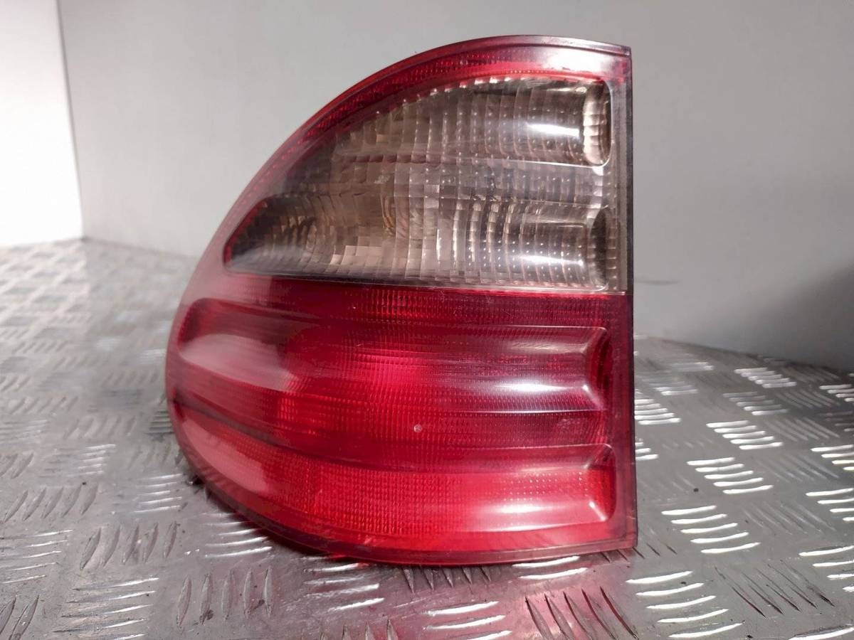 Новое Mercedes E W210, 2000 г., OEM A2108205364, арт. 1037341