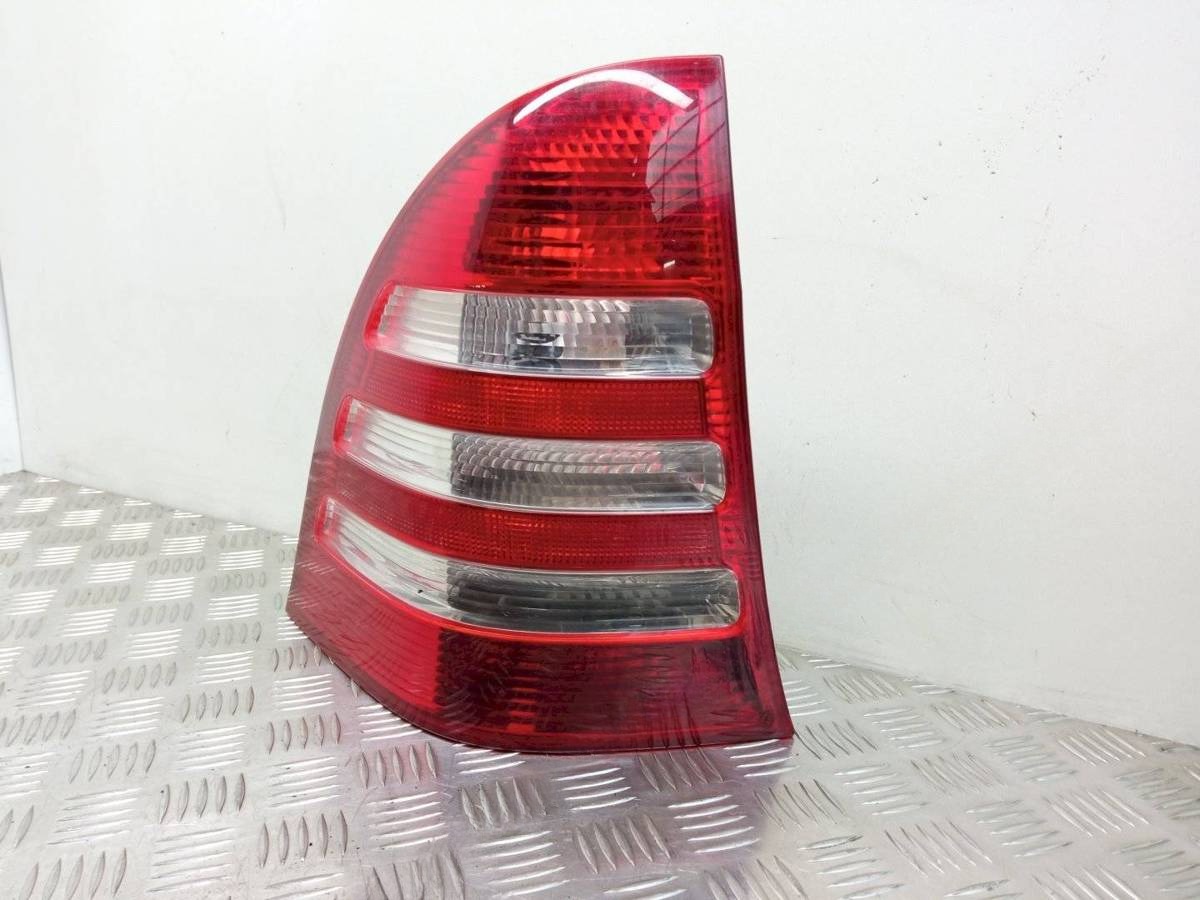 Новое Mercedes C W203, 2005 г., OEM 2038202364L, арт. 1038999