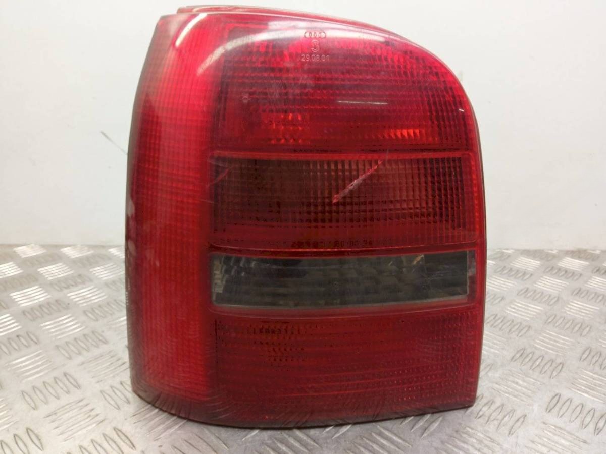 Новое Audi A4, 1997 г., OEM 8D9945095D, арт. 1040825