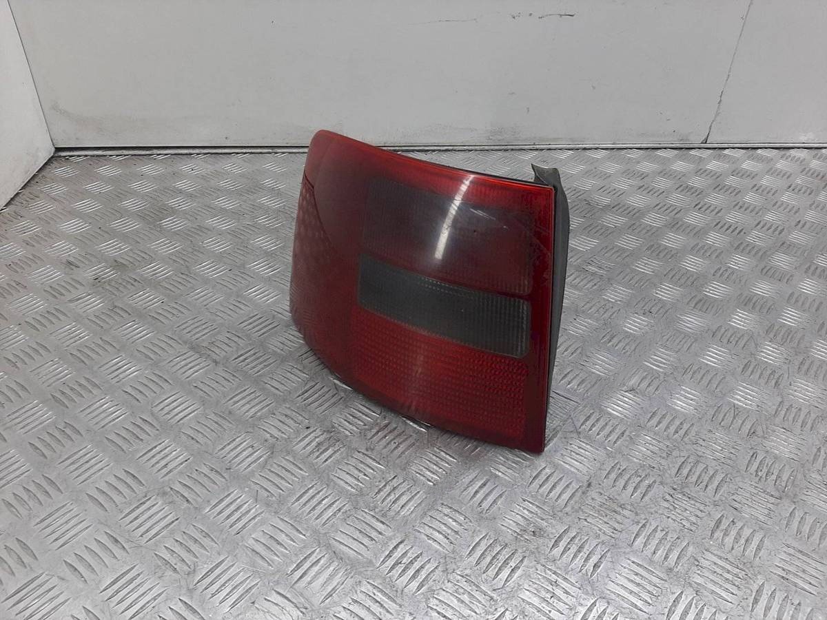 Новое Audi A6, 2001 г., OEM 4B9945095D3FZ, арт. 1044504