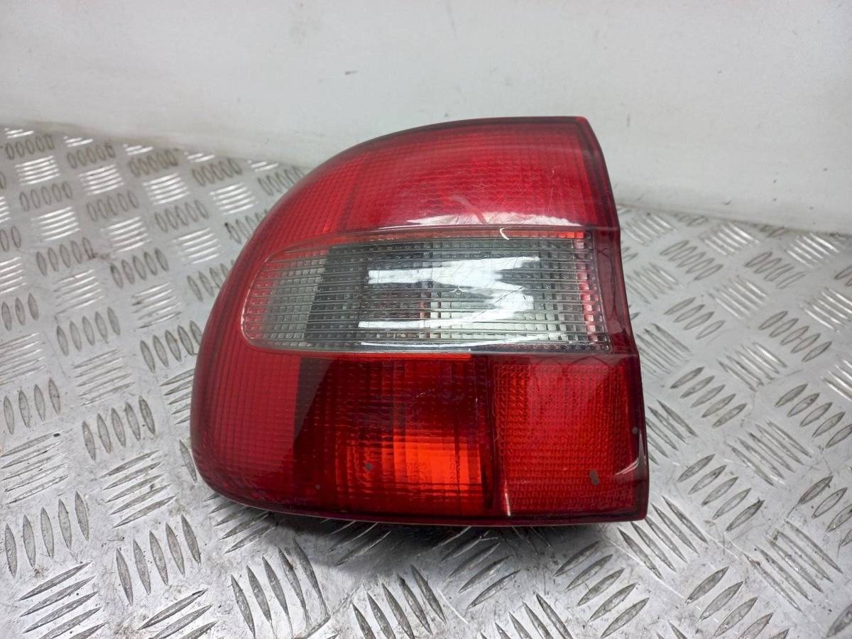 Новое Volvo V40, 2000 г., арт. 1044860