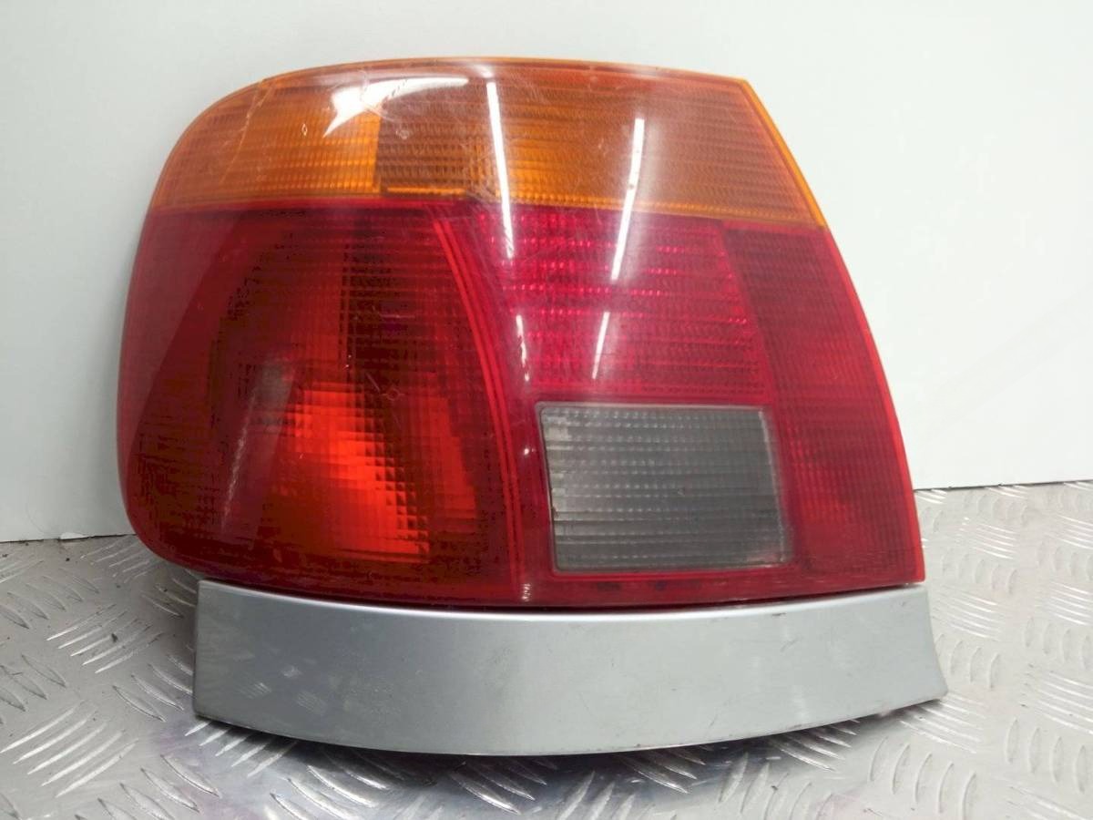 Новое Audi A4, 1999 г., арт. 1048189