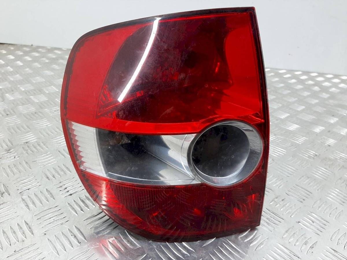 Новое Volkswagen Fox, 2006 г., OEM 5Z0945095A, арт. 1049923