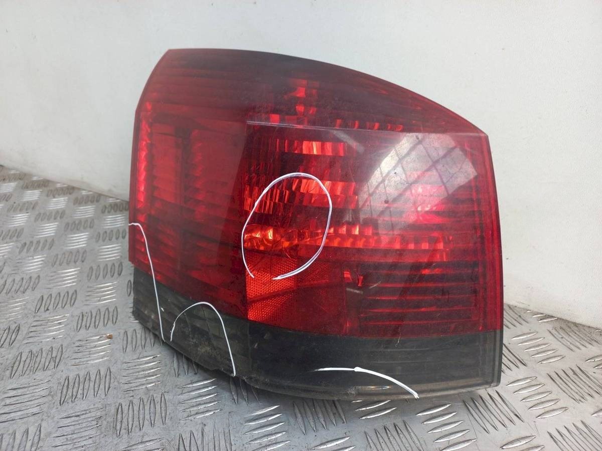 Новое Opel Signum, 2005 г., OEM 13191349, арт. 1053803