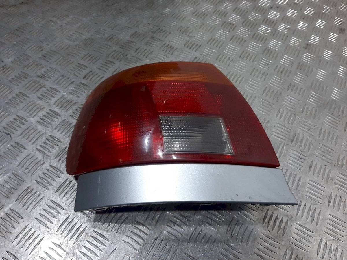 Новое Audi A4, 1999 г., арт. 1059395