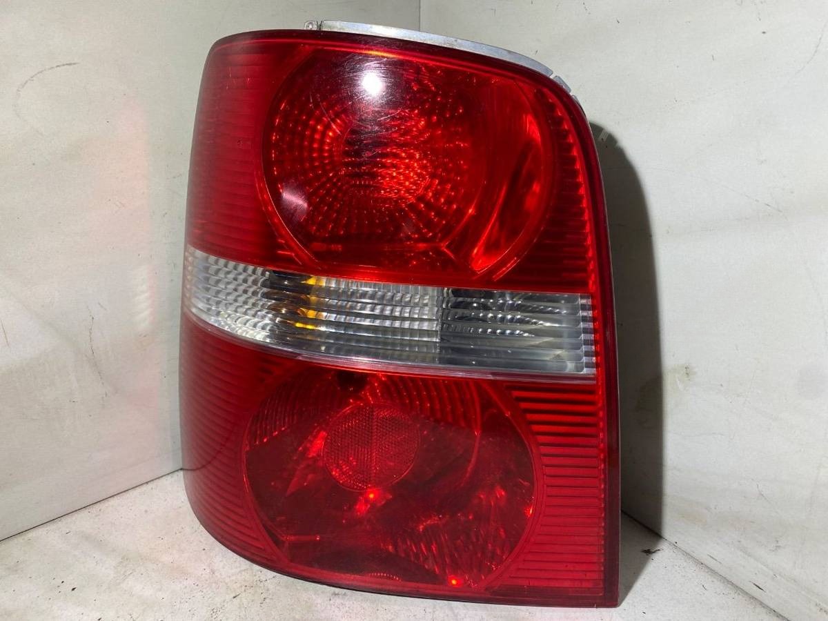 Новое Volkswagen Touran, 2005 г., арт. 106686139