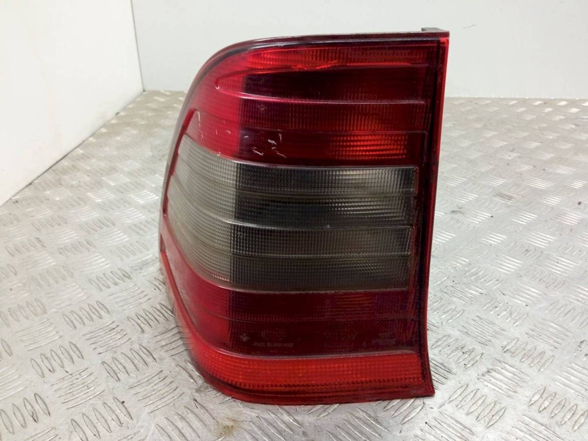 Новое Mercedes C W202, 2000 г., OEM 2028202764, арт. 1071351