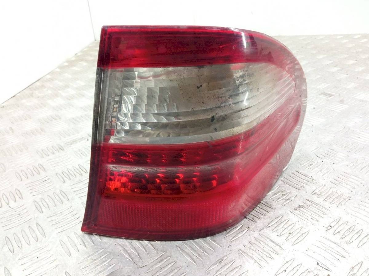 Новое Mercedes E W210, 2003 г., арт. 1071531