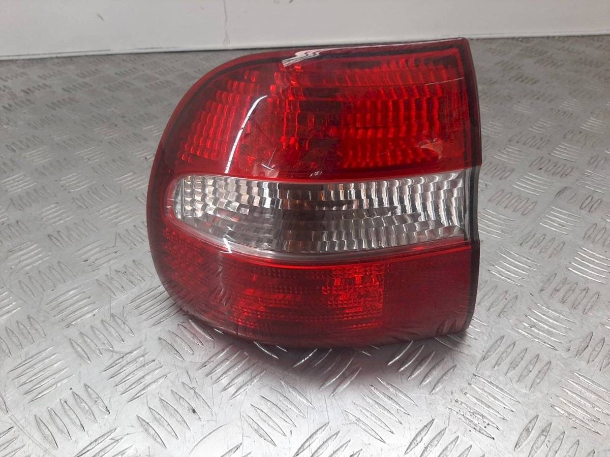 Новое Volvo V40, 1999 г., арт. 1084524