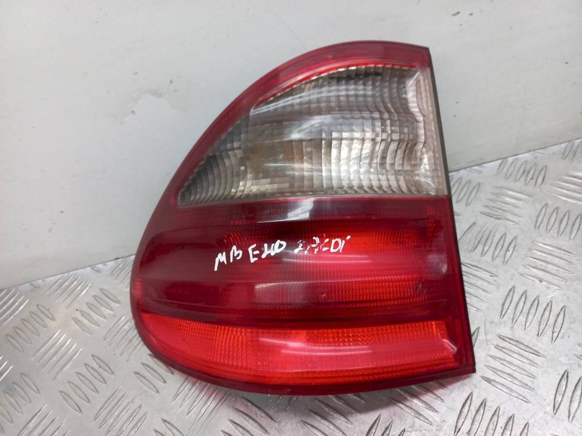 Новое Mercedes E W210, 2002 г., OEM A2108205364, арт. 1095161