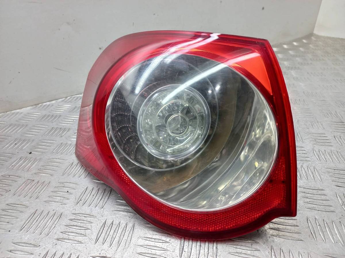 Новое Volkswagen Passat, 2006 г., OEM 3C9945095B, арт. 1101791